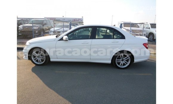 Buy Import Mercedes-Benz 200 White Car in Import - Dubai in Curacao Buy Import Mercedes-Benz 200 White Car in Import - Dubai in Curacao