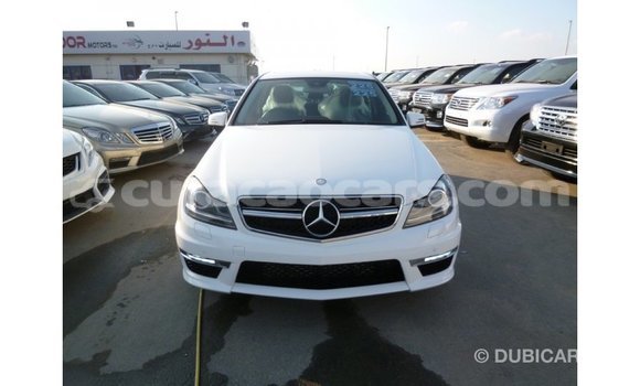 Buy Import Mercedes-Benz 200 White Car in Import - Dubai in Curacao Buy Import Mercedes-Benz 200 White Car in Import - Dubai in Curacao