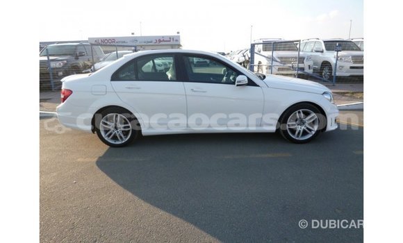 Buy Import Mercedes-Benz 200 White Car in Import - Dubai in Curacao Buy Import Mercedes-Benz 200 White Car in Import - Dubai in Curacao