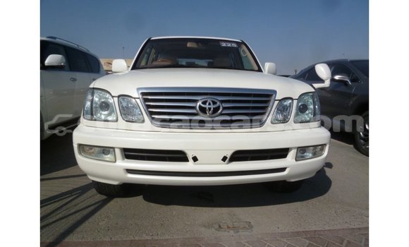 Buy Import Toyota Land Cruiser White Car in Import - Dubai in Curacao Buy Import Toyota Land Cruiser White Car in Import - Dubai in Curacao