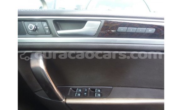Buy Import Volkswagen Touareg Brown Car in Import - Dubai in Curacao Buy Import Volkswagen Touareg Brown Car in Import - Dubai in Curacao