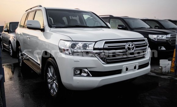 Buy Import Toyota Land Cruiser White Car in Import - Dubai in Curacao Buy Import Toyota Land Cruiser White Car in Import - Dubai in Curacao