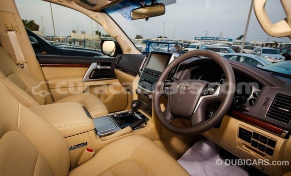 Buy Import Toyota Land Cruiser White Car in Import - Dubai in Curacao Buy Import Toyota Land Cruiser White Car in Import - Dubai in Curacao