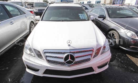 Buy Import Mercedes-Benz 200 White Car in Import - Dubai in Curacao Buy Import Mercedes-Benz 200 White Car in Import - Dubai in Curacao
