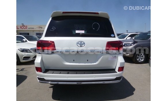 Buy Import Toyota Land Cruiser White Car in Import - Dubai in Curacao Buy Import Toyota Land Cruiser White Car in Import - Dubai in Curacao