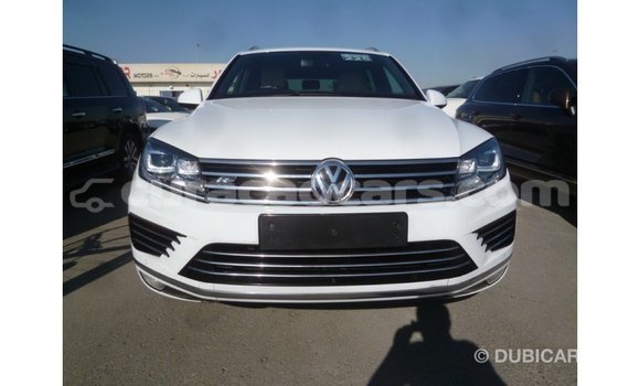 Buy Import Volkswagen Touareg White Car in Import - Dubai in Curacao Buy Import Volkswagen Touareg White Car in Import - Dubai in Curacao
