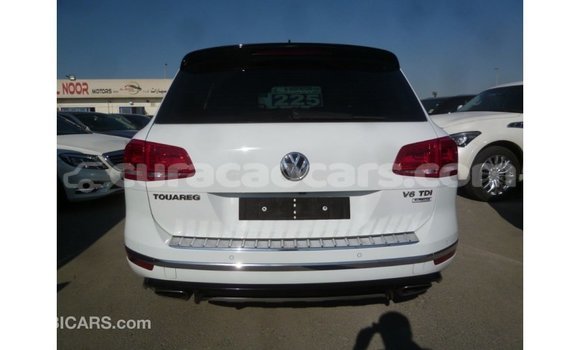 Buy Import Volkswagen Touareg White Car in Import - Dubai in Curacao Buy Import Volkswagen Touareg White Car in Import - Dubai in Curacao
