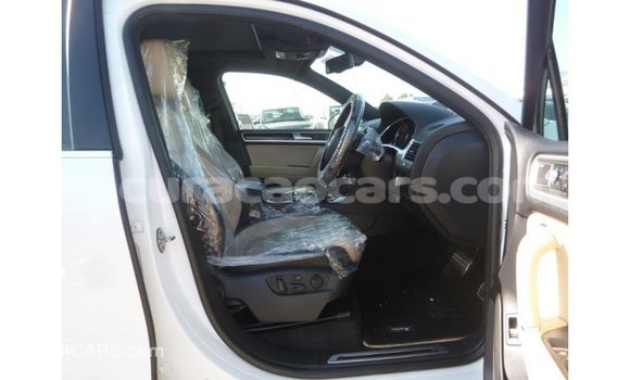 Buy Import Volkswagen Touareg White Car in Import - Dubai in Curacao Buy Import Volkswagen Touareg White Car in Import - Dubai in Curacao