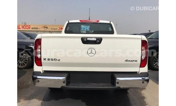 Buy Import Mercedes-Benz 250 White Car in Import - Dubai in Curacao Buy Import Mercedes-Benz 250 White Car in Import - Dubai in Curacao