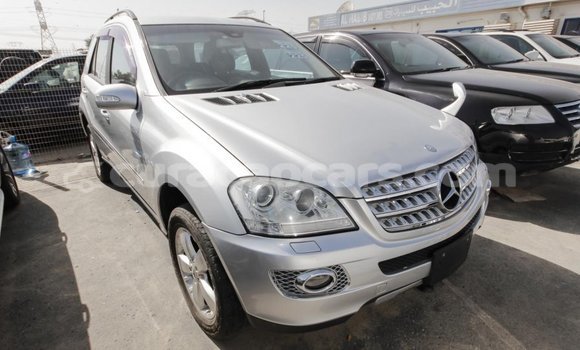 Buy Import Mercedes-Benz 190 (W201) Other Car in Import - Dubai in Curacao Buy Import Mercedes-Benz 190 (W201) Other Car in Import - Dubai in Curacao