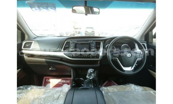 Buy Import Toyota Kluger White Car in Import - Dubai in Curacao Buy Import Toyota Kluger White Car in Import - Dubai in Curacao