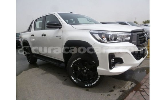 Buy Import Toyota Hilux White Car in Import - Dubai in Curacao Buy Import Toyota Hilux White Car in Import - Dubai in Curacao