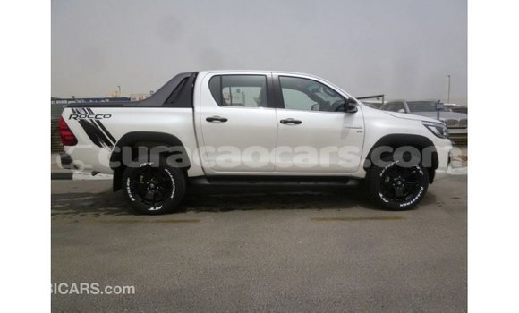 Buy Import Toyota Hilux White Car in Import - Dubai in Curacao Buy Import Toyota Hilux White Car in Import - Dubai in Curacao