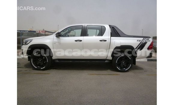 Buy Import Toyota Hilux White Car in Import - Dubai in Curacao Buy Import Toyota Hilux White Car in Import - Dubai in Curacao