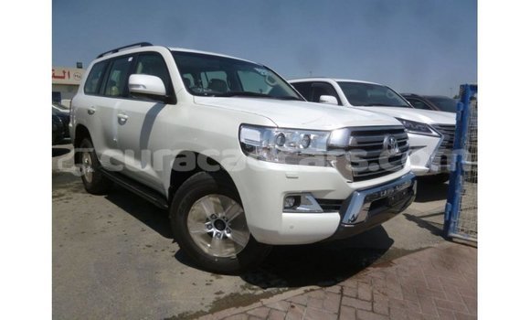 Buy Import Toyota Land Cruiser White Car in Import - Dubai in Curacao Buy Import Toyota Land Cruiser White Car in Import - Dubai in Curacao