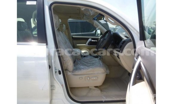 Buy Import Toyota Land Cruiser White Car in Import - Dubai in Curacao Buy Import Toyota Land Cruiser White Car in Import - Dubai in Curacao