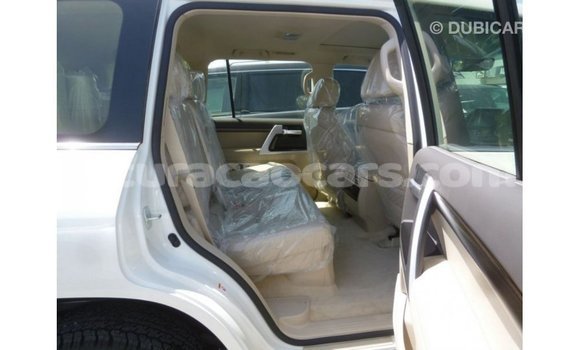 Buy Import Toyota Land Cruiser White Car in Import - Dubai in Curacao Buy Import Toyota Land Cruiser White Car in Import - Dubai in Curacao
