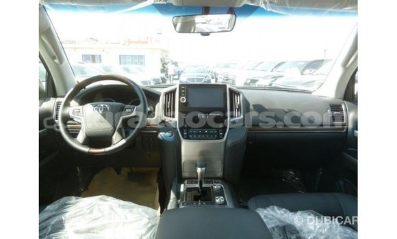 Buy Import Toyota Land Cruiser White Car in Import - Dubai in Curacao Buy Import Toyota Land Cruiser White Car in Import - Dubai in Curacao