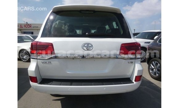 Buy Import Toyota Land Cruiser White Car in Import - Dubai in Curacao Buy Import Toyota Land Cruiser White Car in Import - Dubai in Curacao