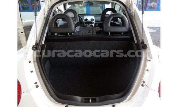 Buy Import Volkswagen Beetle White Car in Import - Dubai in Curacao Buy Import Volkswagen Beetle White Car in Import - Dubai in Curacao