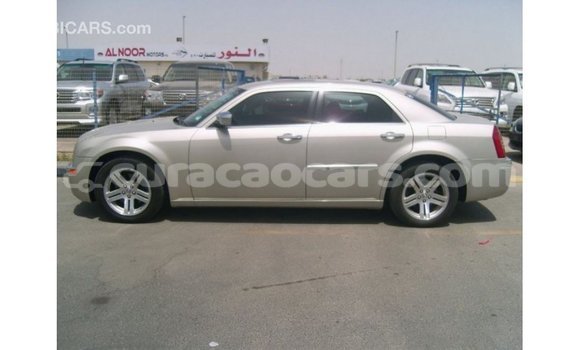 Buy Import Chrysler 300 Beige Car in Import - Dubai in Curacao Buy Import Chrysler 300 Beige Car in Import - Dubai in Curacao