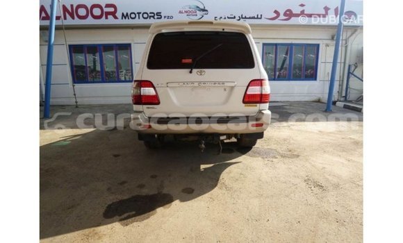 Buy Import Toyota Land Cruiser White Car in Import - Dubai in Curacao Buy Import Toyota Land Cruiser White Car in Import - Dubai in Curacao