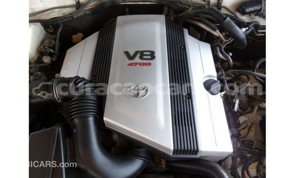 Buy Import Toyota Land Cruiser White Car in Import - Dubai in Curacao Buy Import Toyota Land Cruiser White Car in Import - Dubai in Curacao