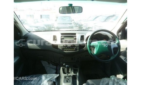 Buy Import Toyota Hilux White Car in Import - Dubai in Curacao Buy Import Toyota Hilux White Car in Import - Dubai in Curacao