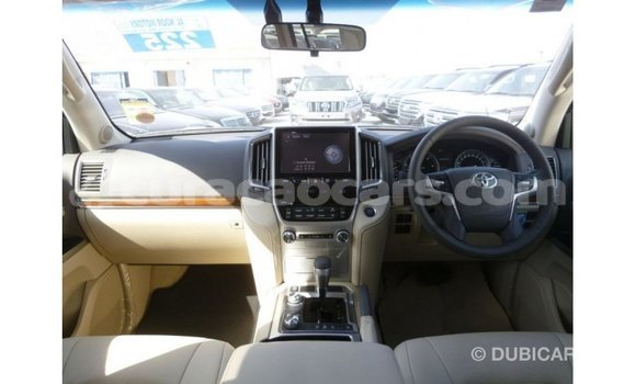 Buy Import Toyota Land Cruiser White Car in Import - Dubai in Curacao Buy Import Toyota Land Cruiser White Car in Import - Dubai in Curacao