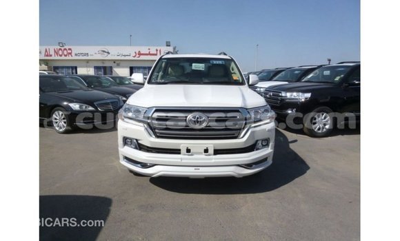 Buy Import Toyota Land Cruiser White Car in Import - Dubai in Curacao Buy Import Toyota Land Cruiser White Car in Import - Dubai in Curacao