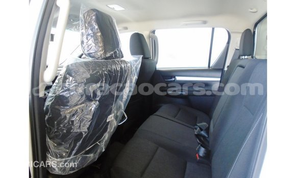 Buy Import Toyota Hilux White Car in Import - Dubai in Curacao Buy Import Toyota Hilux White Car in Import - Dubai in Curacao
