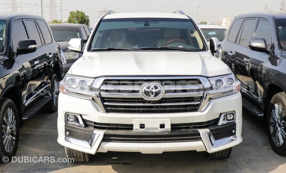 Buy Import Toyota Land Cruiser White Car in Import - Dubai in Curacao Buy Import Toyota Land Cruiser White Car in Import - Dubai in Curacao