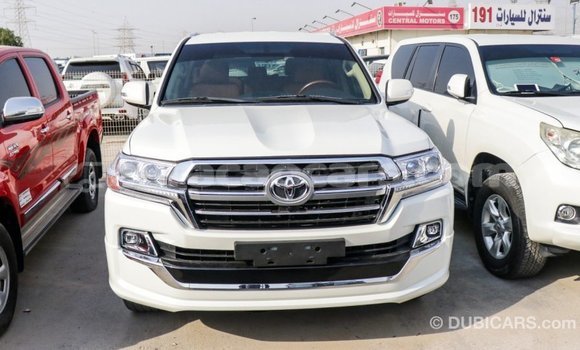 Buy Import Toyota Land Cruiser White Car in Import - Dubai in Curacao Buy Import Toyota Land Cruiser White Car in Import - Dubai in Curacao
