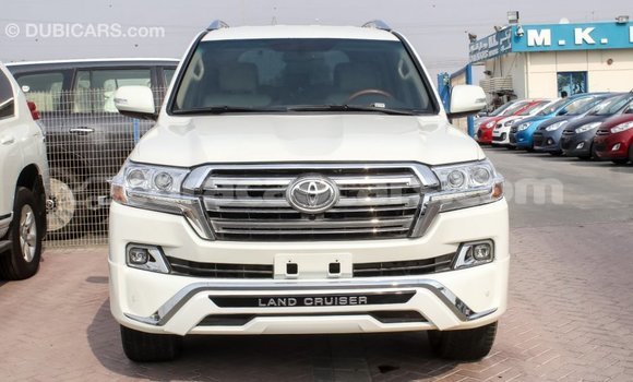 Buy Import Toyota Land Cruiser White Car in Import - Dubai in Curacao Buy Import Toyota Land Cruiser White Car in Import - Dubai in Curacao