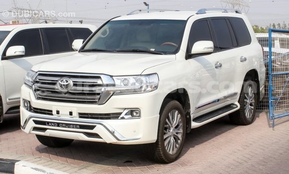 Buy Import Toyota Land Cruiser White Car in Import - Dubai in Curacao Buy Import Toyota Land Cruiser White Car in Import - Dubai in Curacao