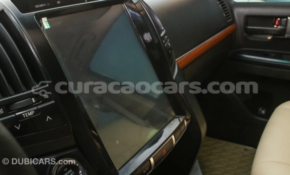 Buy Import Toyota Land Cruiser White Car in Import - Dubai in Curacao Buy Import Toyota Land Cruiser White Car in Import - Dubai in Curacao