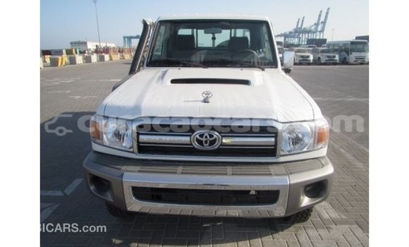 Buy Import Toyota Land Cruiser White Car in Import - Dubai in Curacao Buy Import Toyota Land Cruiser White Car in Import - Dubai in Curacao