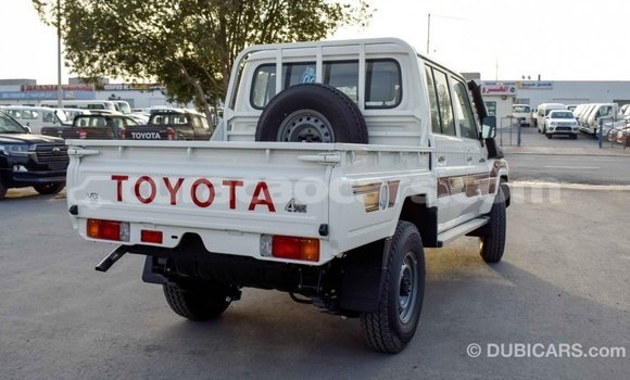 Buy Import Toyota Land Cruiser White Car in Import - Dubai in Curacao Buy Import Toyota Land Cruiser White Car in Import - Dubai in Curacao