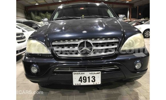 Buy Import Mercedes-Benz 190 (W201) Blue Car in Import - Dubai in Curacao Buy Import Mercedes-Benz 190 (W201) Blue Car in Import - Dubai in Curacao