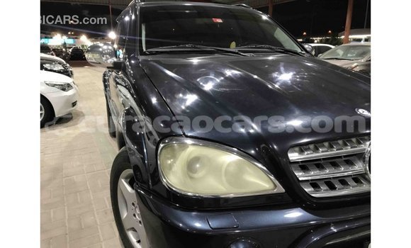 Buy Import Mercedes-Benz 190 (W201) Blue Car in Import - Dubai in Curacao Buy Import Mercedes-Benz 190 (W201) Blue Car in Import - Dubai in Curacao