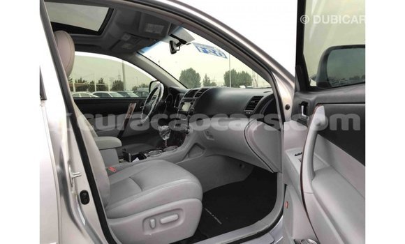 Buy Import Toyota Highlander Other Car in Import - Dubai in Curacao Buy Import Toyota Highlander Other Car in Import - Dubai in Curacao