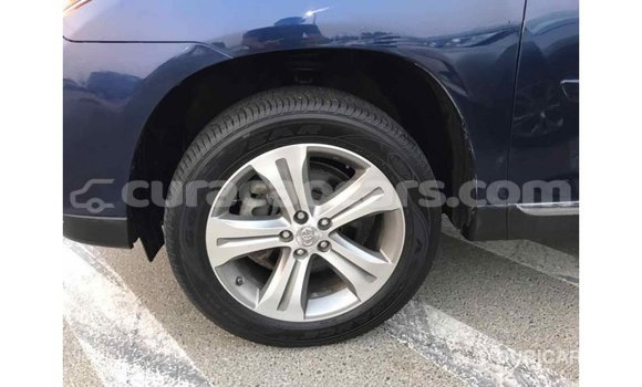 Buy Import Toyota Highlander Blue Car in Import - Dubai in Curacao Buy Import Toyota Highlander Blue Car in Import - Dubai in Curacao