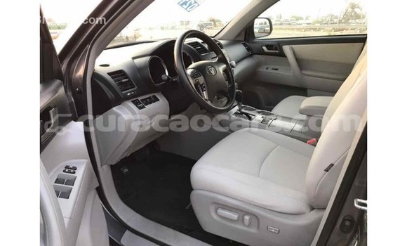 Buy Import Toyota Highlander Other Car in Import - Dubai in Curacao Buy Import Toyota Highlander Other Car in Import - Dubai in Curacao