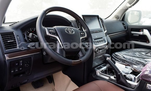 Buy Import Toyota Land Cruiser White Car in Import - Dubai in Curacao Buy Import Toyota Land Cruiser White Car in Import - Dubai in Curacao