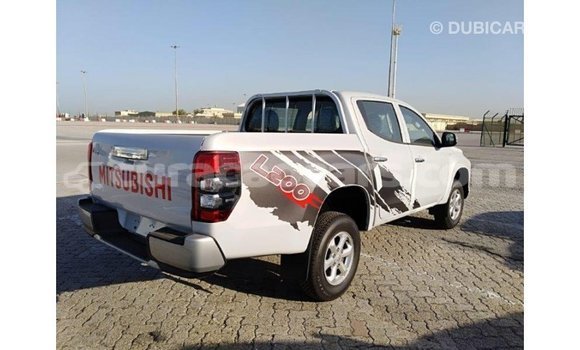 Buy Import Mitsubishi L200 White Car in Import - Dubai in Curacao Buy Import Mitsubishi L200 White Car in Import - Dubai in Curacao
