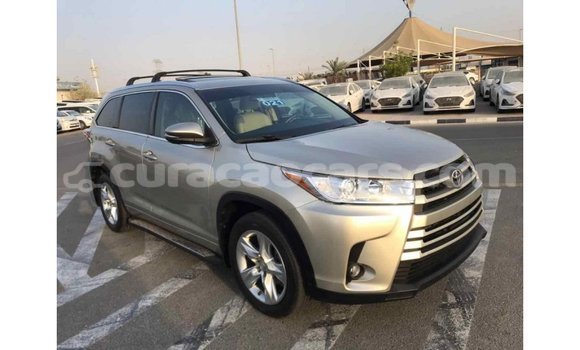 Buy Import Toyota Highlander Beige Car in Import - Dubai in Curacao Buy Import Toyota Highlander Beige Car in Import - Dubai in Curacao