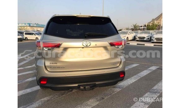 Buy Import Toyota Highlander Beige Car in Import - Dubai in Curacao Buy Import Toyota Highlander Beige Car in Import - Dubai in Curacao