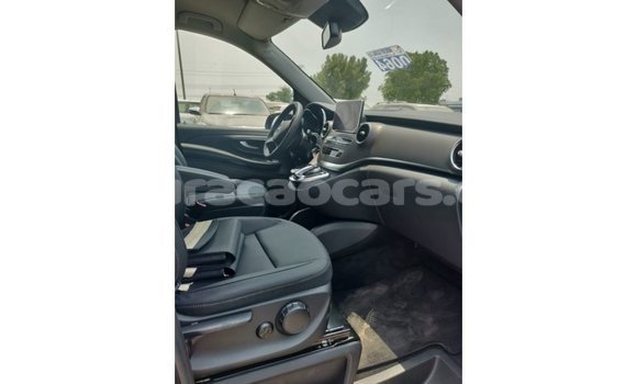 Buy Import Mercedes-Benz 250 Black Car in Import - Dubai in Curacao Buy Import Mercedes-Benz 250 Black Car in Import - Dubai in Curacao