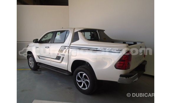 Buy Import Toyota Hilux White Car in Import - Dubai in Curacao Buy Import Toyota Hilux White Car in Import - Dubai in Curacao