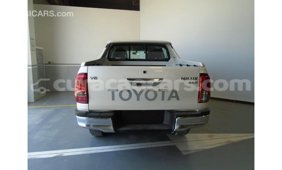 Buy Import Toyota Hilux White Car in Import - Dubai in Curacao Buy Import Toyota Hilux White Car in Import - Dubai in Curacao